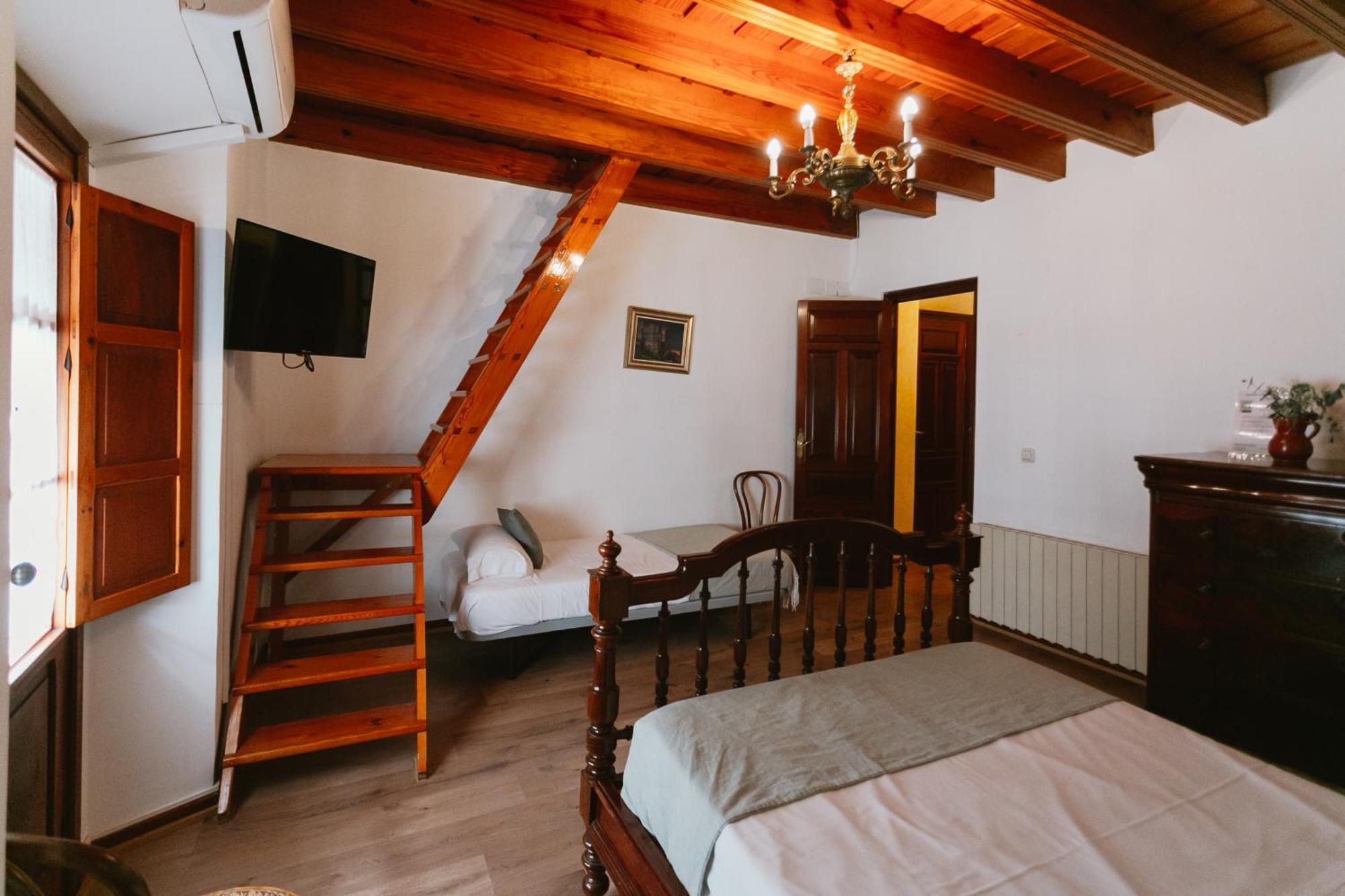 Komodo Casa Maravillas Rooms Sevilla Eksteriør billede