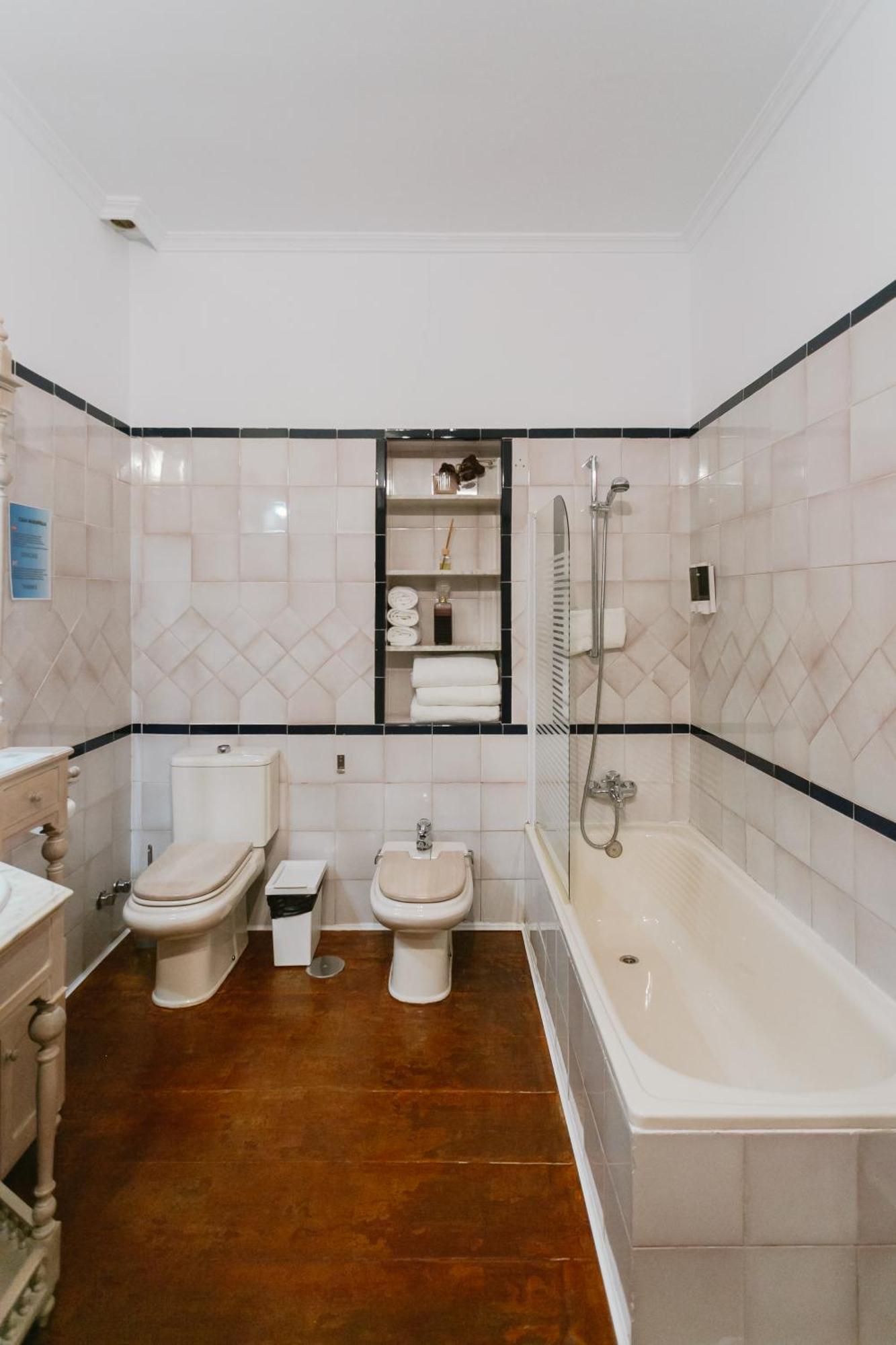 Komodo Casa Maravillas Rooms Sevilla Eksteriør billede